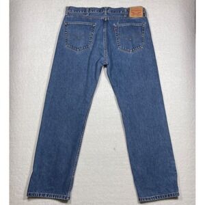 Levi Jeans Men's W38 L32 Straight Leg Comfort Inseam Measures 30" A9